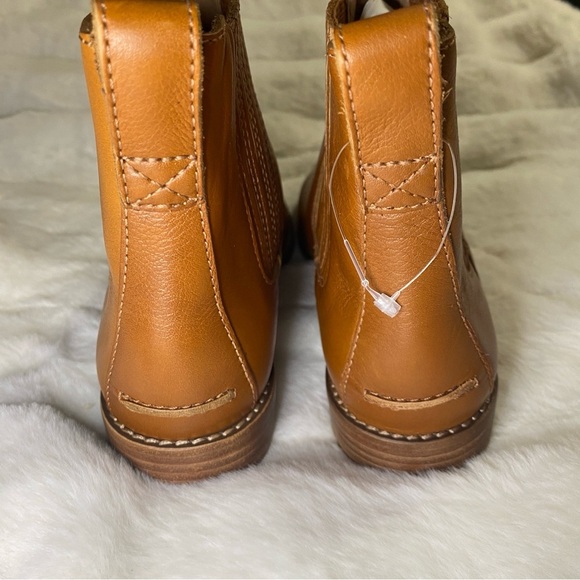 New Madewell Chelsea Boots Genuine Leather in Saddle Brown - Size 7M - Picture 3 of 10